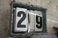 ZS272-022109-27